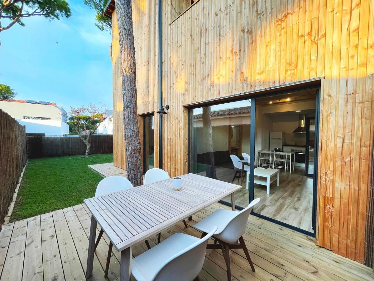 Apartamentos Biopasivos Living Pura Madera ชิกลานา เด ลา ฟรอนเตรา ภายนอก รูปภาพ